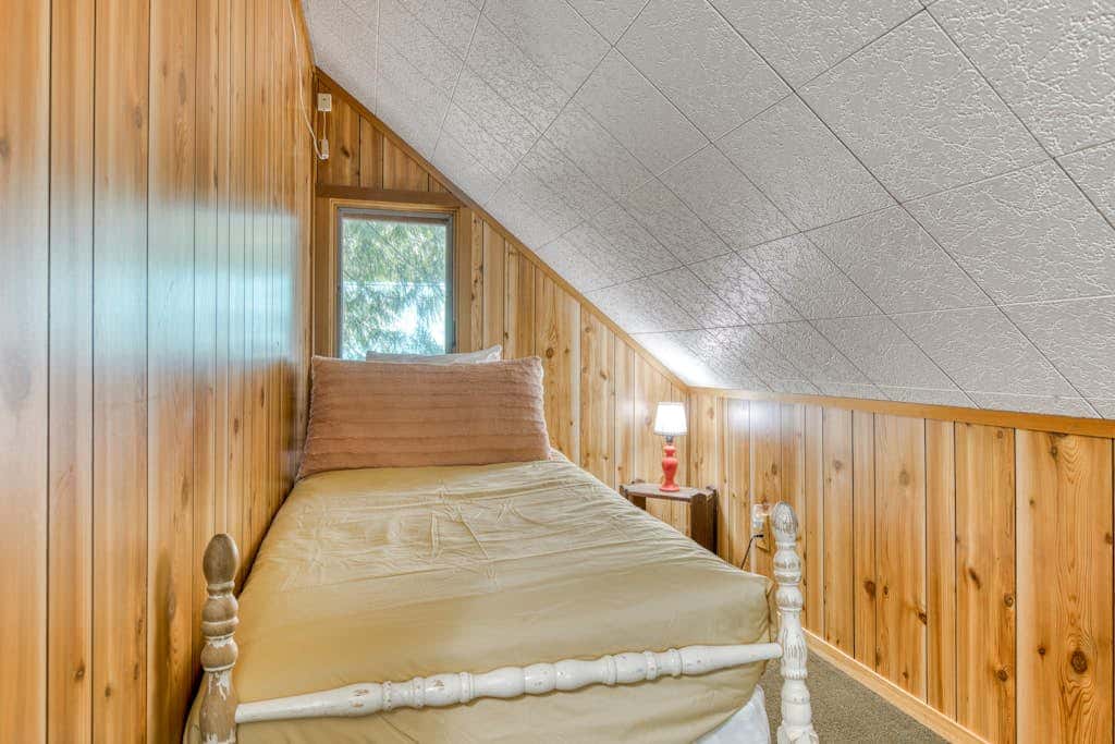 Historic Waterfront Cabin with Hot Tub & Salmon River Access - Dog-Friendly