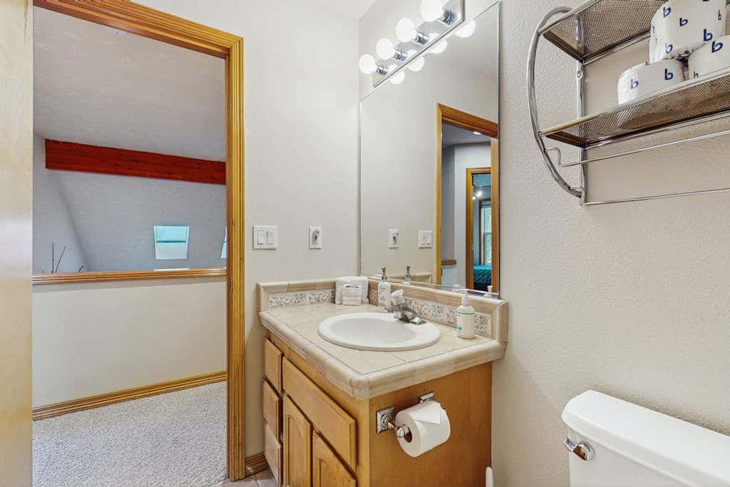 Mountain condo with pool tabl & private hot tub - great for golfers, skiers & hikers