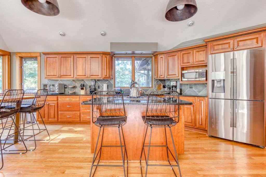 Expansive golf-view getaway with private hot tub, pool, fast WiFi & game room