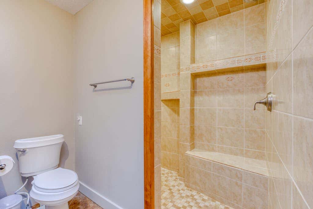Expansive golf-view getaway with private hot tub, pool, fast WiFi & game room
