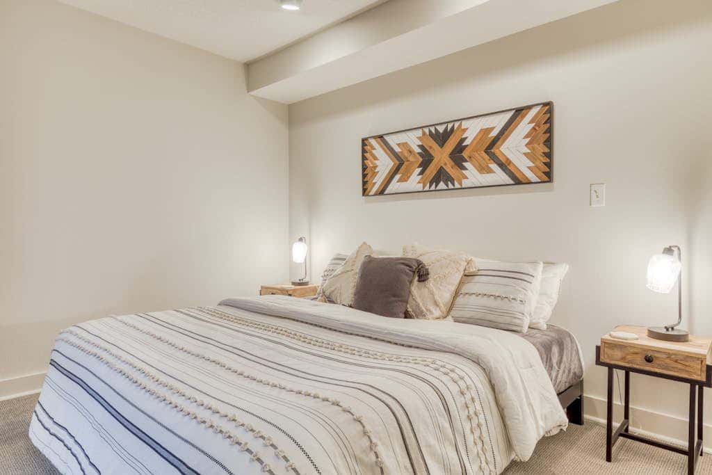 Expansive golf-view getaway with private hot tub, pool, fast WiFi & game room