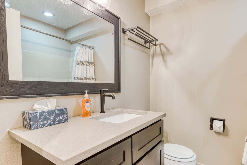 Expansive golf-view getaway with private hot tub, pool, fast WiFi & game room