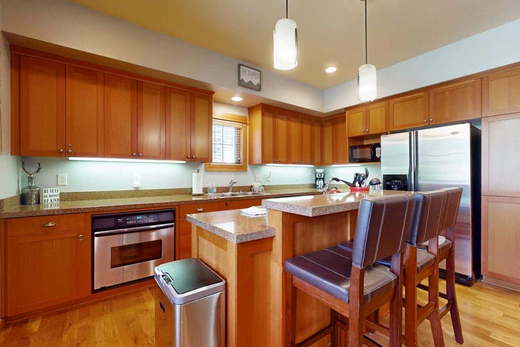 44 Freemont Crossing - Rustic-Chic Retreat with Deck, Hot Tub & Bikes