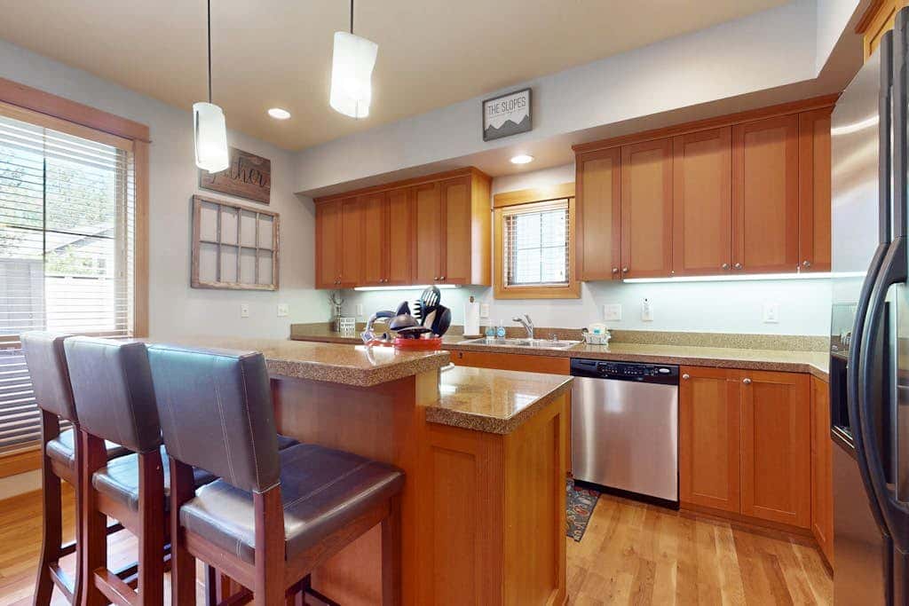 44 Freemont Crossing - Rustic-Chic Retreat with Deck, Hot Tub & Bikes