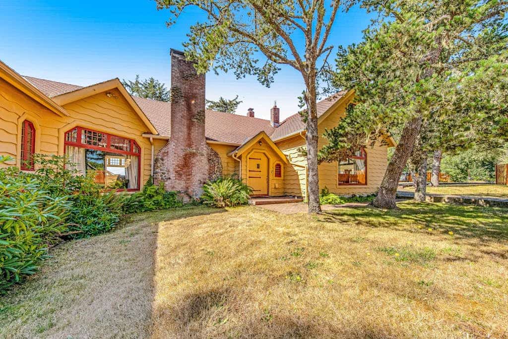 The Lodge at Little Beach