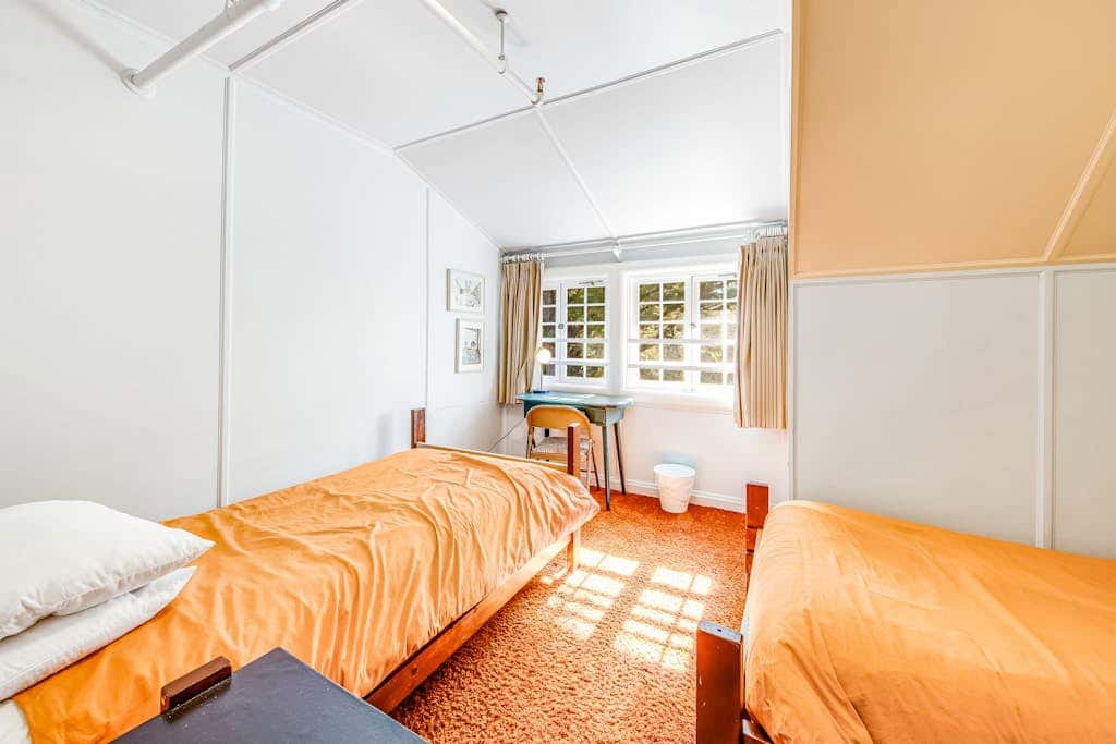 Dog-Friendly Home with Sea Views on Little Beach and Half-Mile to the Ocean