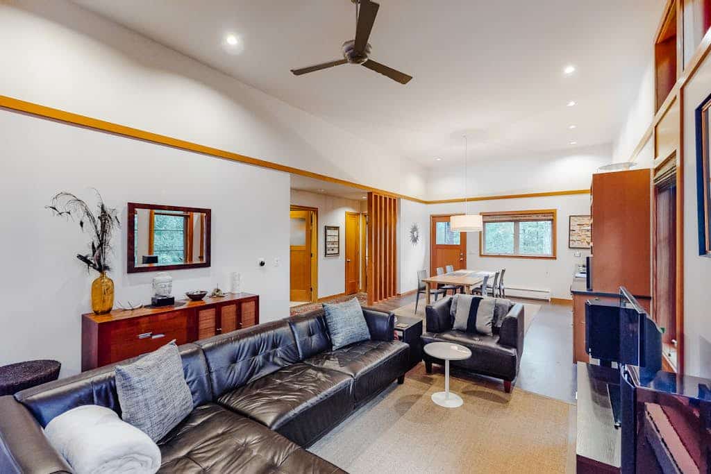 Modern Coastal Retreat