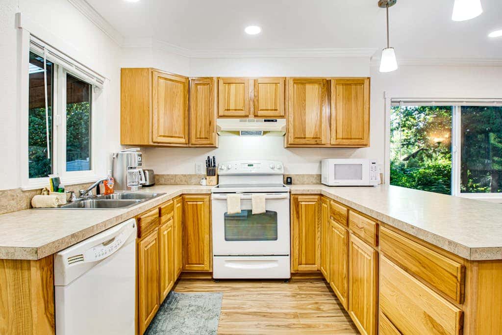 Single-level home with firepit & gas fireplace - walk to the beach, 3 dogs OK