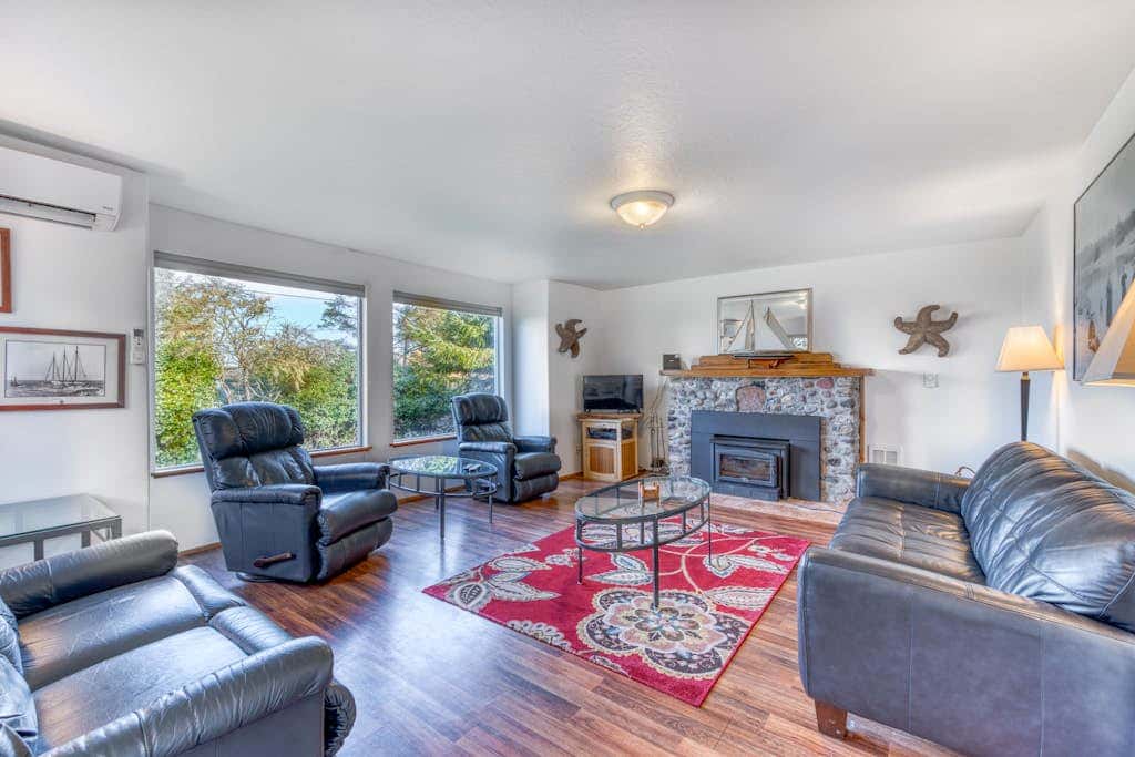 Dog-Friendly Home with Wood-Burning Fireplace and Ocean Views - Near the beach