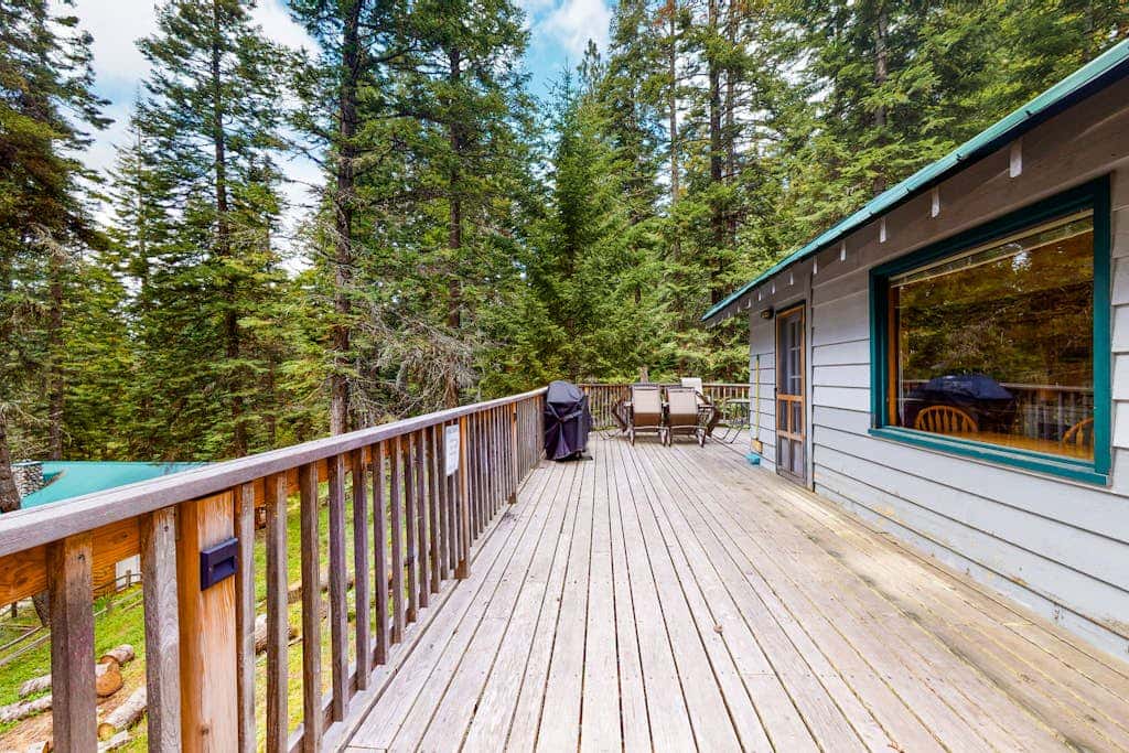 Dog-Friendly Home near Wallowa Lake w/Wraparound Deck, Free WiFi, Great Location