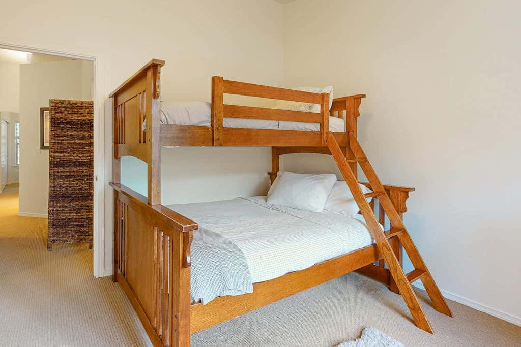 Dog-friendly, upscale condo with shared pool & hot tub - one mile from skiing