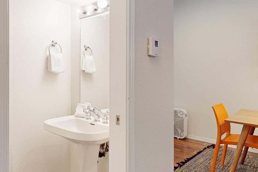 Dog-friendly, upscale condo with shared pool & hot tub - one mile from skiing