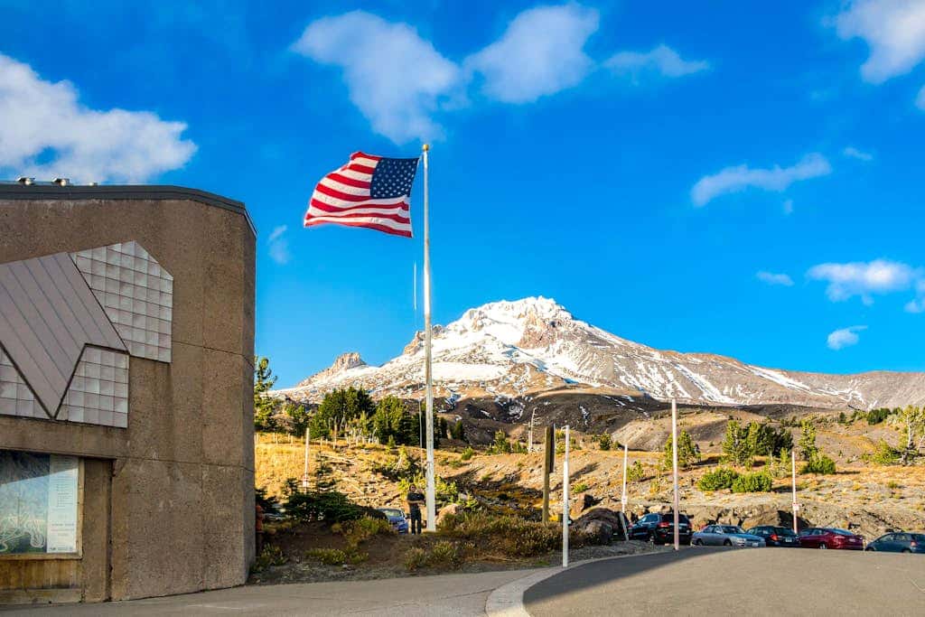 Dog-friendly, upscale condo with shared pool & hot tub - one mile from skiing