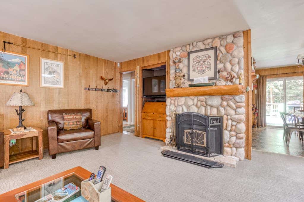 Barlow Creekside Lodge