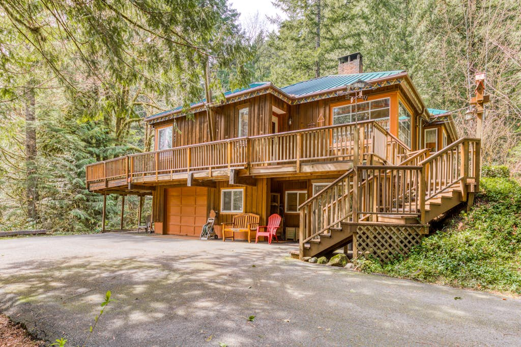 Waterfront retreat with a large deck in a tranquil setting