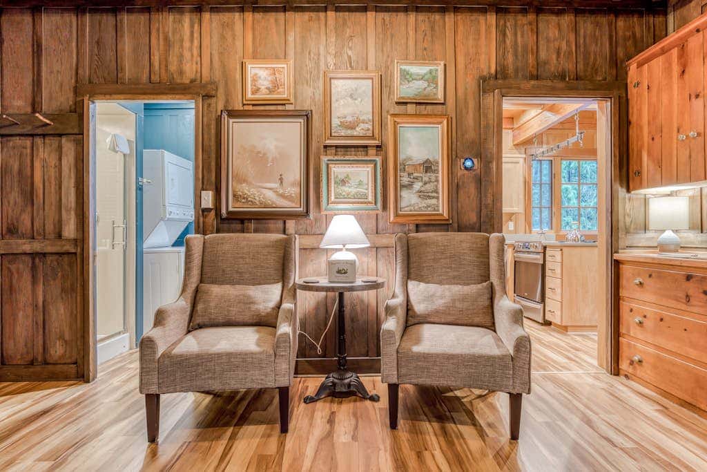 Classic forest cabin on Still Creek with private hot tub & wood fireplace