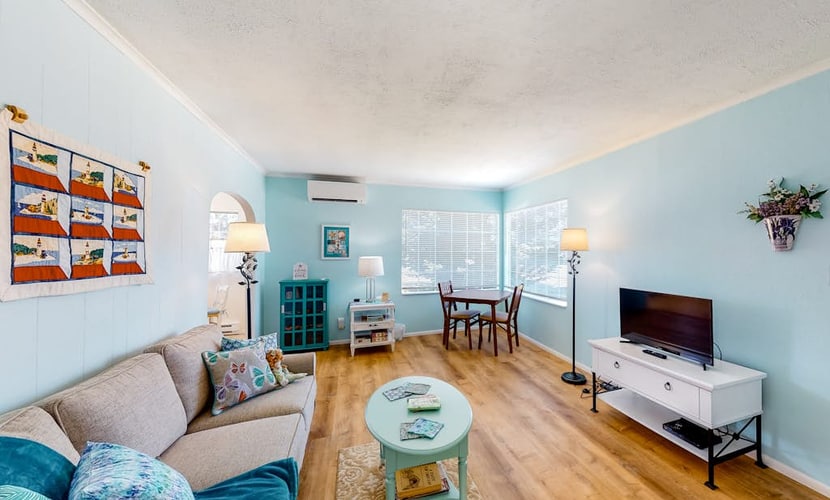 Waldport Bungalow
