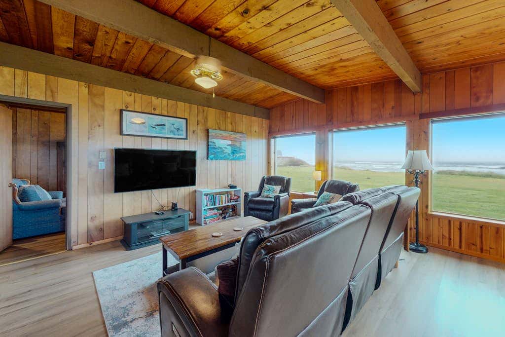 Oceanfront, Dog-Friendly Home with Fireplace, Ocean View, Beach Access & WiFi