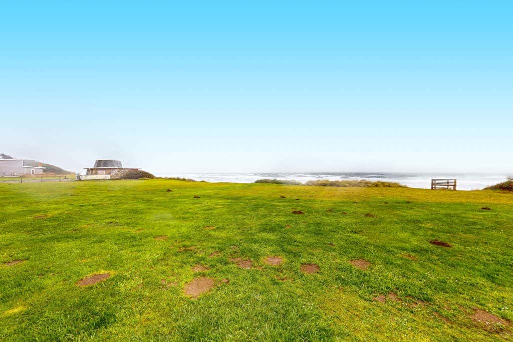 Oceanfront, Dog-Friendly Home with Fireplace, Ocean View, Beach Access & WiFi