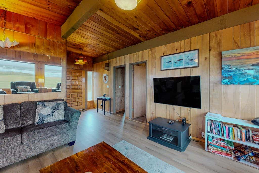 Oceanfront, Dog-Friendly Home with Fireplace, Ocean View, Beach Access & WiFi