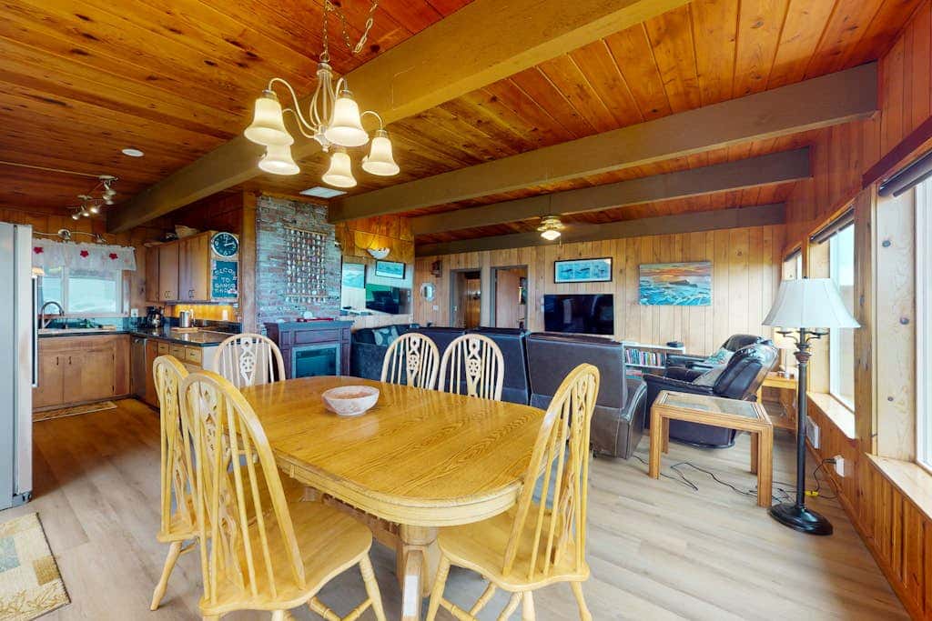 Oceanfront, Dog-Friendly Home with Fireplace, Ocean View, Beach Access & WiFi