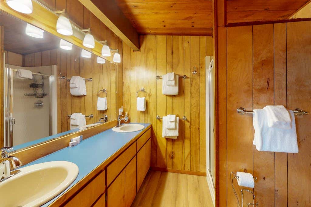 Oceanfront, Dog-Friendly Home with Fireplace, Ocean View, Beach Access & WiFi