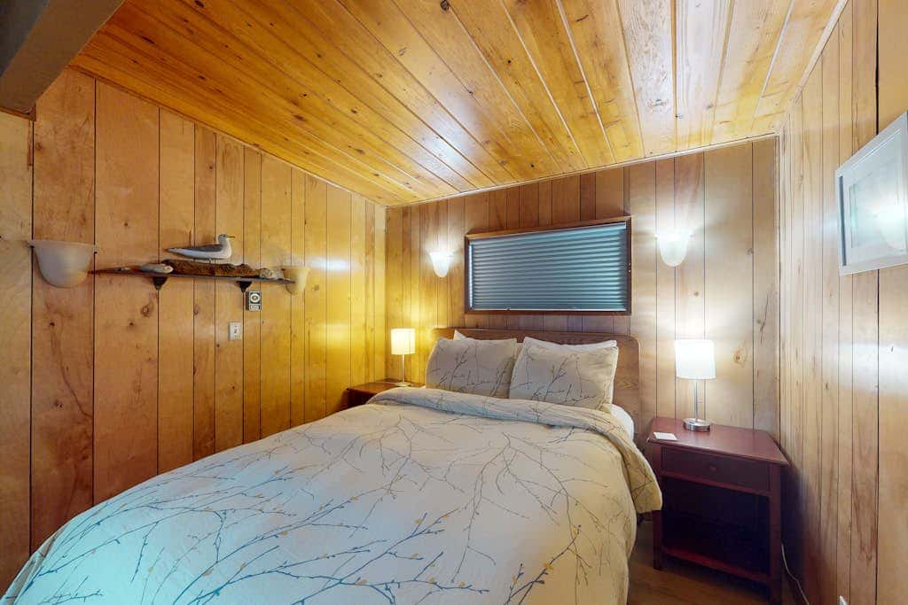 Oceanfront, Dog-Friendly Home with Fireplace, Ocean View, Beach Access & WiFi