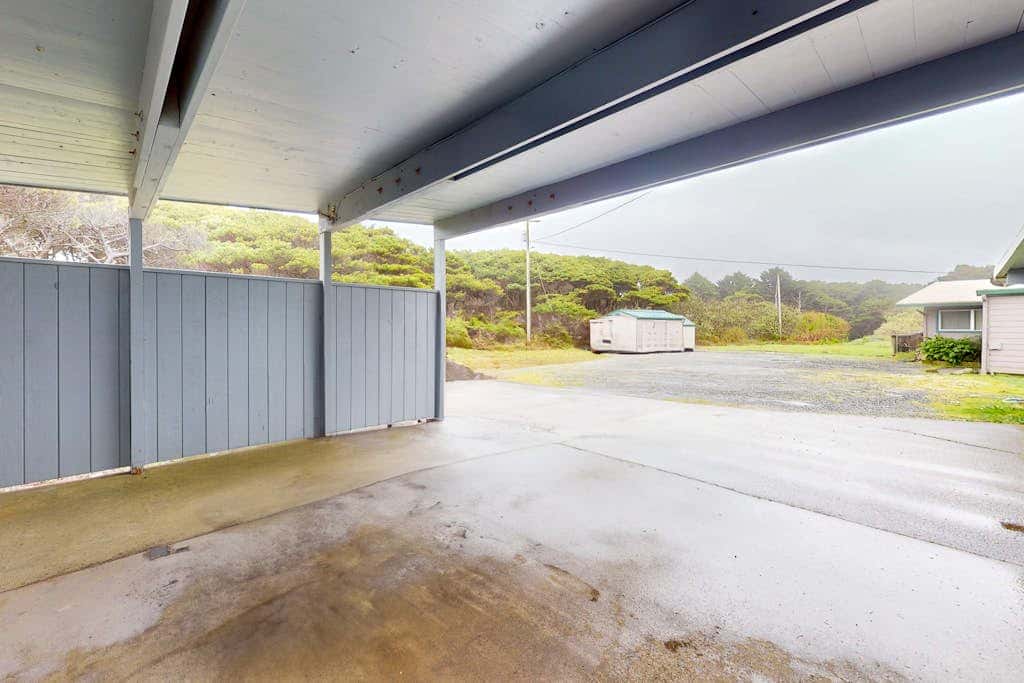 Oceanfront, Dog-Friendly Home with Fireplace, Ocean View, Beach Access & WiFi