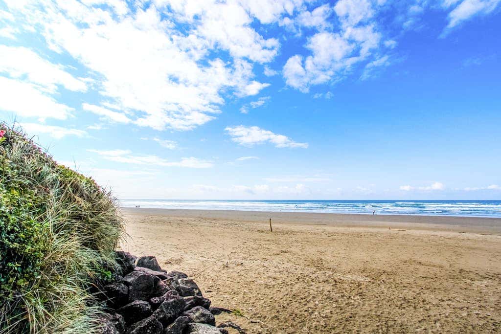 Experience Comfort and Serenity by the Sea, Dog Friendly with AC, & Patio