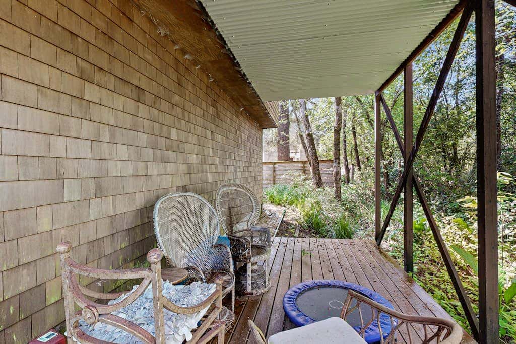 Forest-view home with fireplace, deck - Walk to the Beach & Golf Course