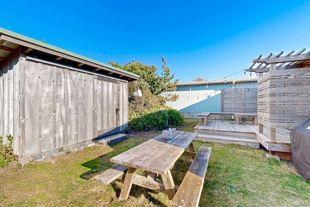 Mermaid House - MCA 1456