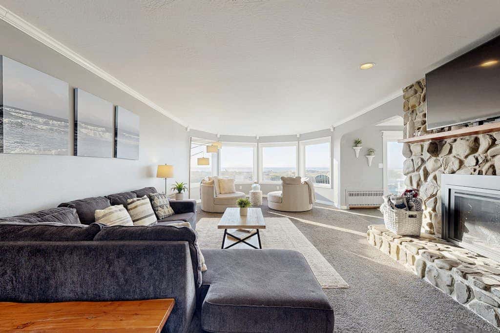 Dog-Friendly, Oceanfront Home with Free WiFi, Full Kitchen, & Outdoor Fireplace
