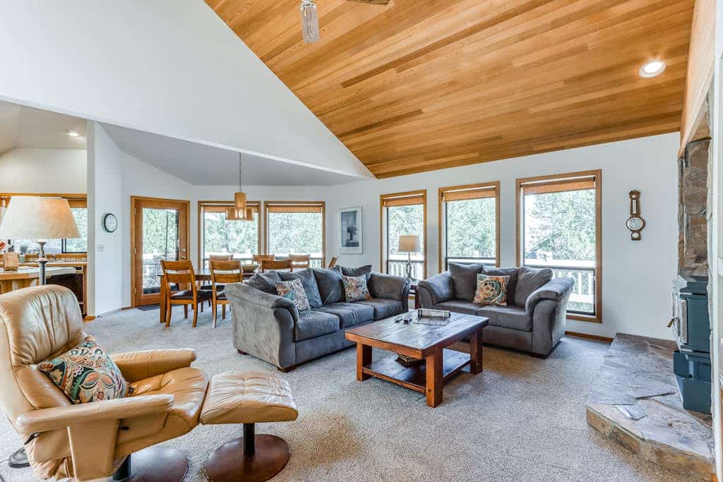 Hickory Lane 16