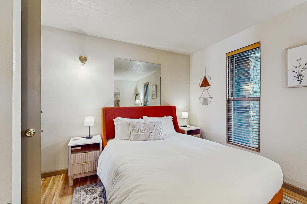Dog-friendly ground-floor condo with pools, hot tubs, sauna, & fitness room