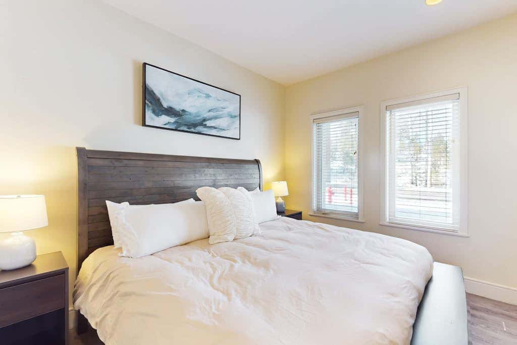 Conveniently located townhome with kitchen, kitchenette, balcony & fireplace