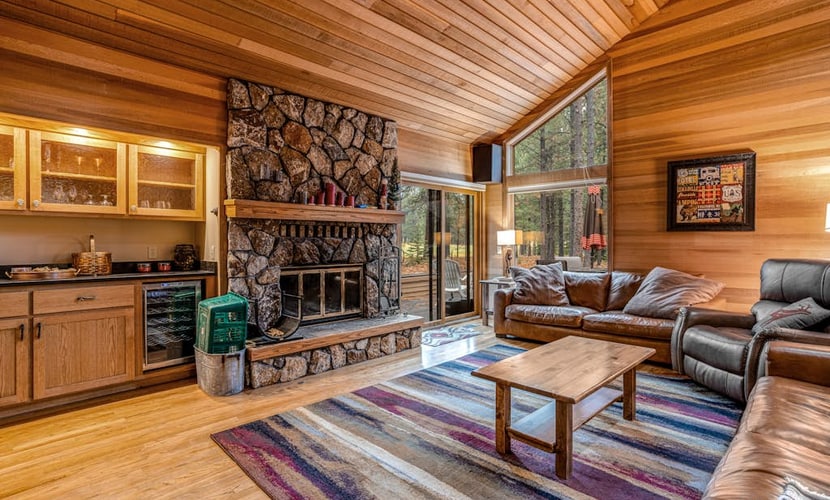 Lazy Pines Lodge