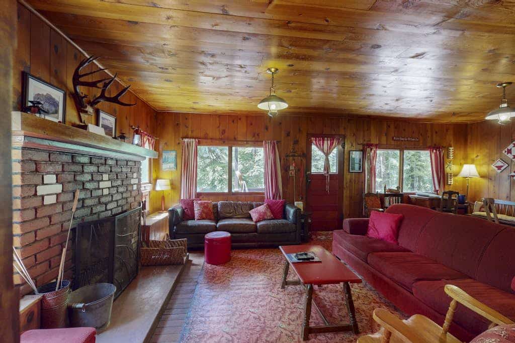 Pine Cone Cottage