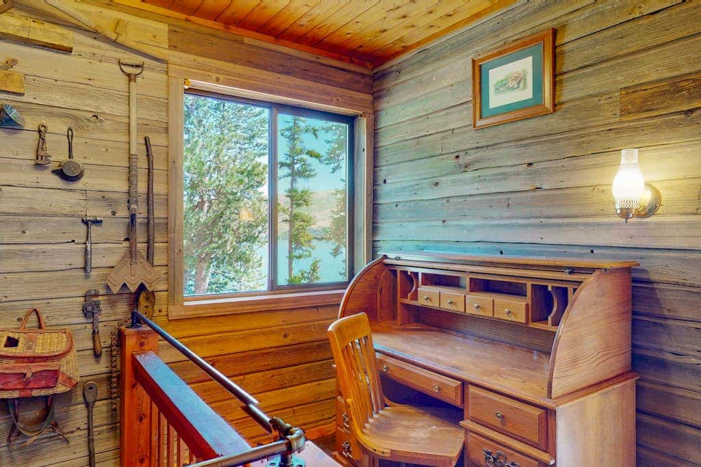 Lakefront, dog-friendly home in Joseph with amazing yard, deck
