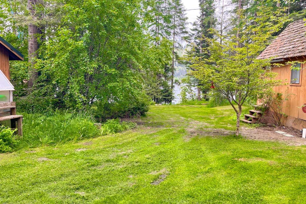 Lakefront, dog-friendly home in Joseph with amazing yard, deck