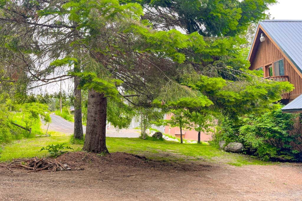 Lakefront, dog-friendly home in Joseph with amazing yard, deck