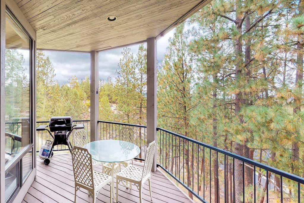 Comfortable and cozy side-by-side condos with private hot tub & great location
