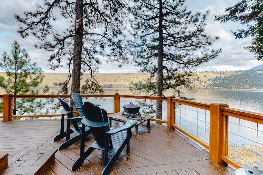 Waterfront Home on Wallowa Lake with private sauna, dock & amazing view