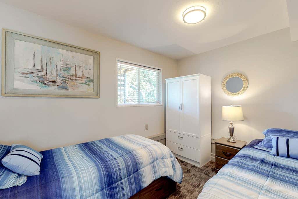 Magnificent Dog-Friendly Home with Lake & Mountain Views from the Large Deck