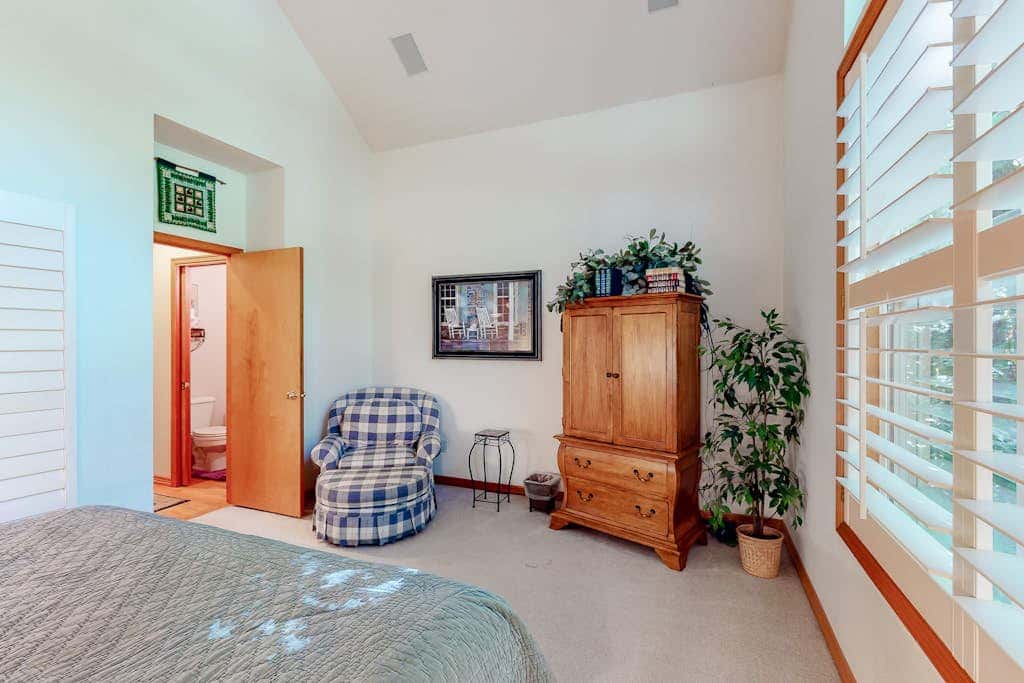 Golf-course-front home with hot tub & pool - easy ski & golf access
