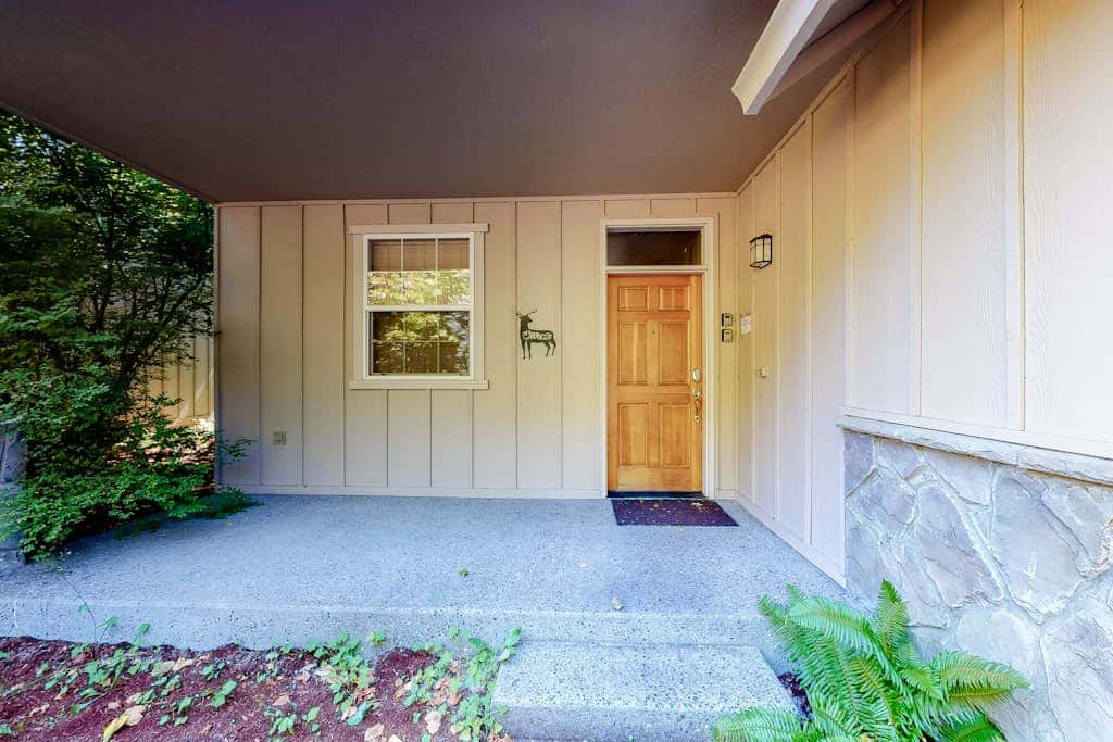 Golf-course-front home with hot tub & pool - easy ski & golf access