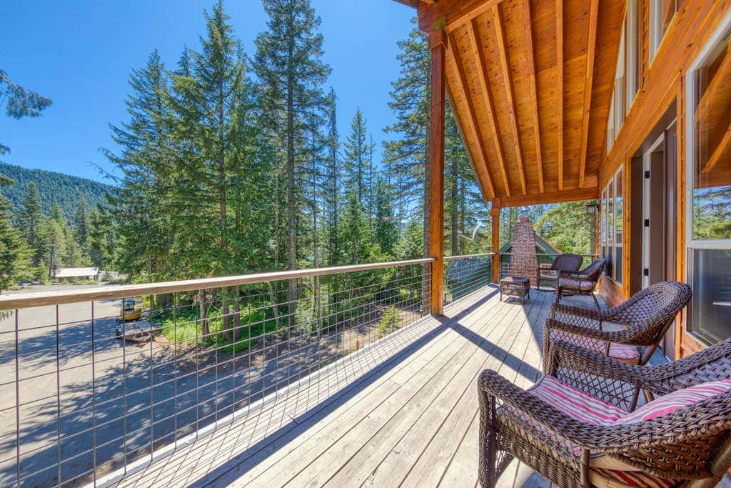 Charming home with hot tub, fireplace & W&D -  in great Government Camp location