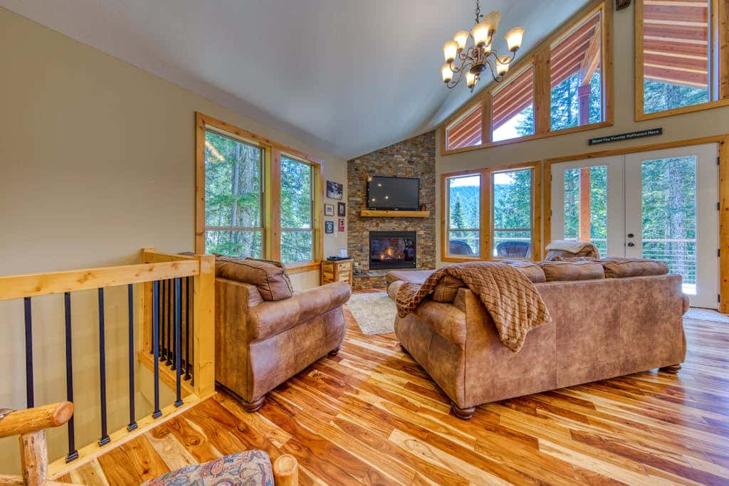 Charming home with hot tub, fireplace & W&D -  in great Government Camp location