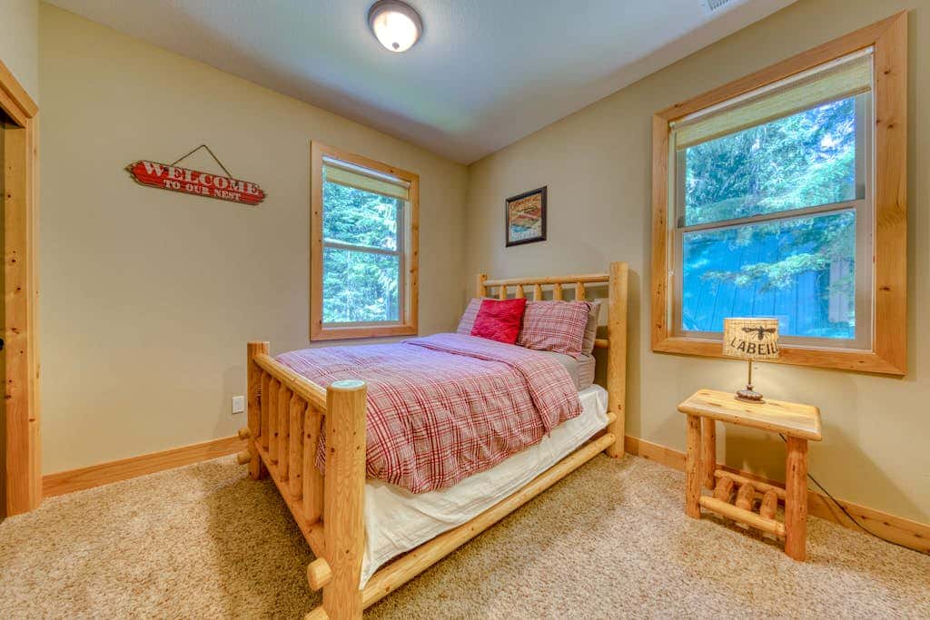 Charming home with hot tub, fireplace & W&D -  in great Government Camp location