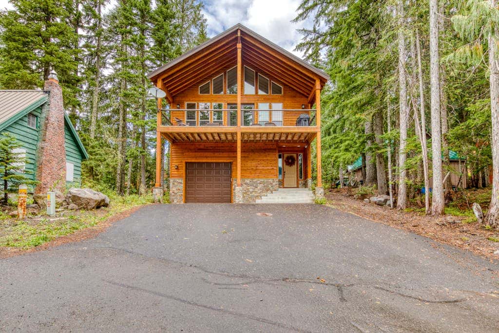 Charming home with hot tub, fireplace & W&D -  in great Government Camp location