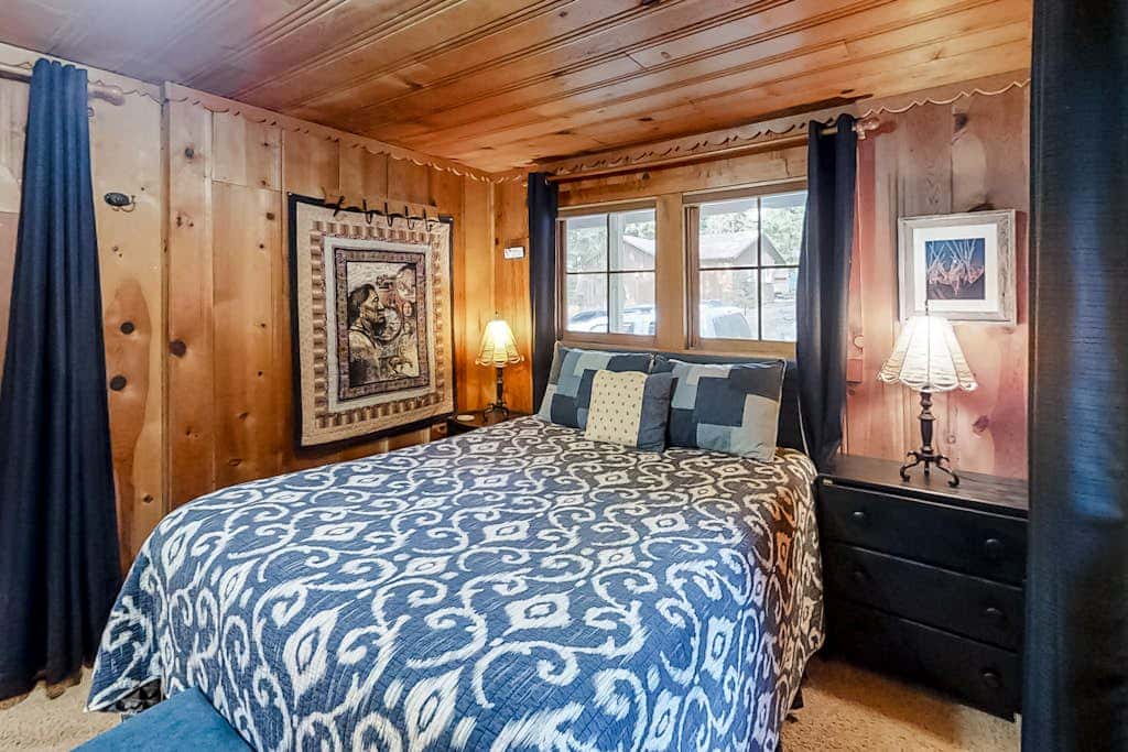 Woodland Cabin w/ Fenced Backyard, Deck, Front Porch & WiFi - Dogs Welcome